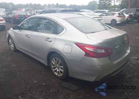 2016 Nissan Altima 2.5/2.5 S/2.5 Sl/2.5 Sr/2.5 Sv из США, поврежденный, VIN 1N4AL3AP9GC136571